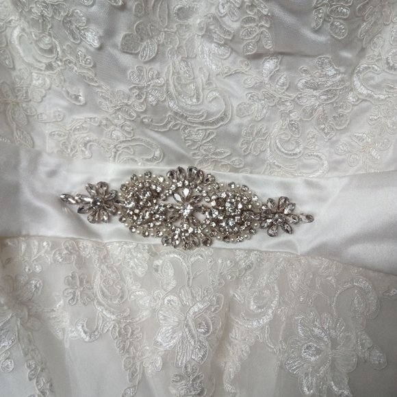 Wedding Dress - Off White - Mingda's Dress - Picture 10 of 13